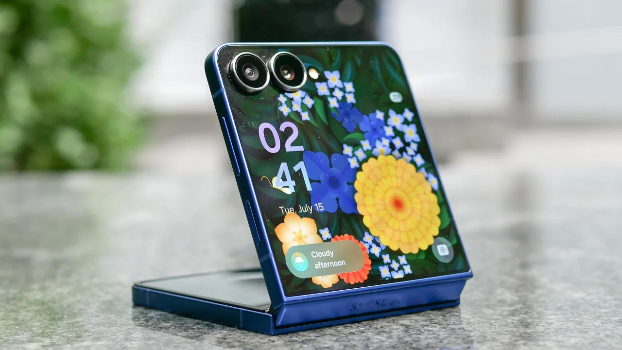 Galaxy Z Flip8: Batarya ve Şarj Performansında Değişim Olmayan Yeni Nesil İncelemesi
