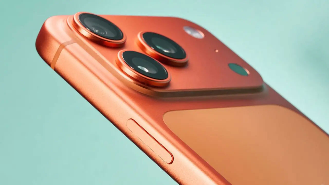Sıvı Cam Ekranla Çerçevesiz Gelecek: Apple ve Samsung’un Öncü İş Birliği