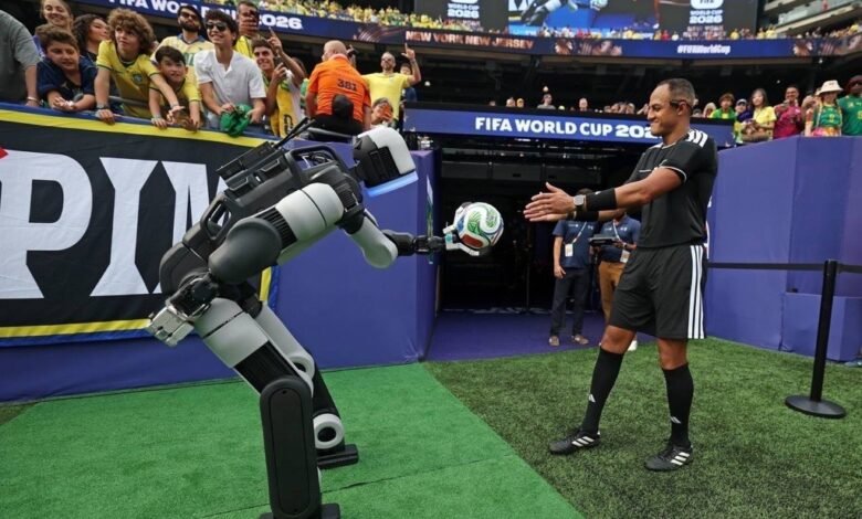 Hyundai’nin İnsansı Robotu Atlas FIFA Dünya Kupası 2026 Maçında! 1 1783425188 Hyundai Atlas 3