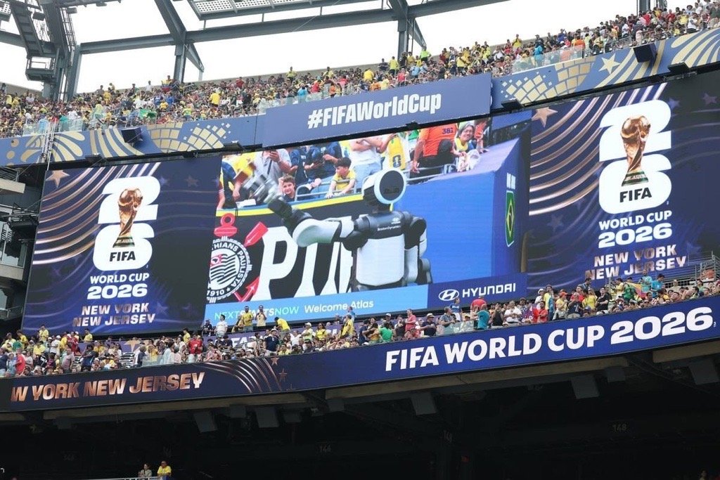 Hyundai’nin İnsansı Robotu Atlas FIFA Dünya Kupası 2026 Maçında! 3 1783425195 Hyundai Atlas 2